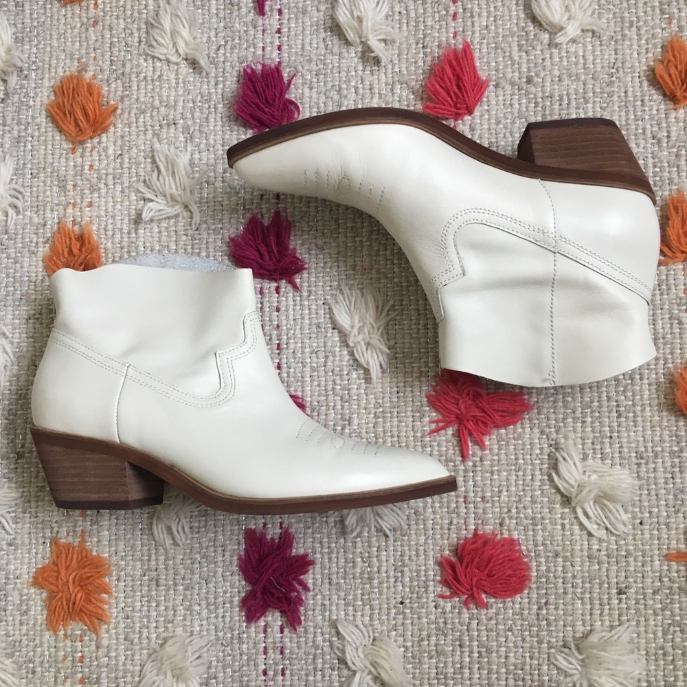 White Treasure & Bond booties